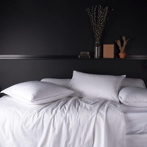 Neo Pillowcase and Sheet